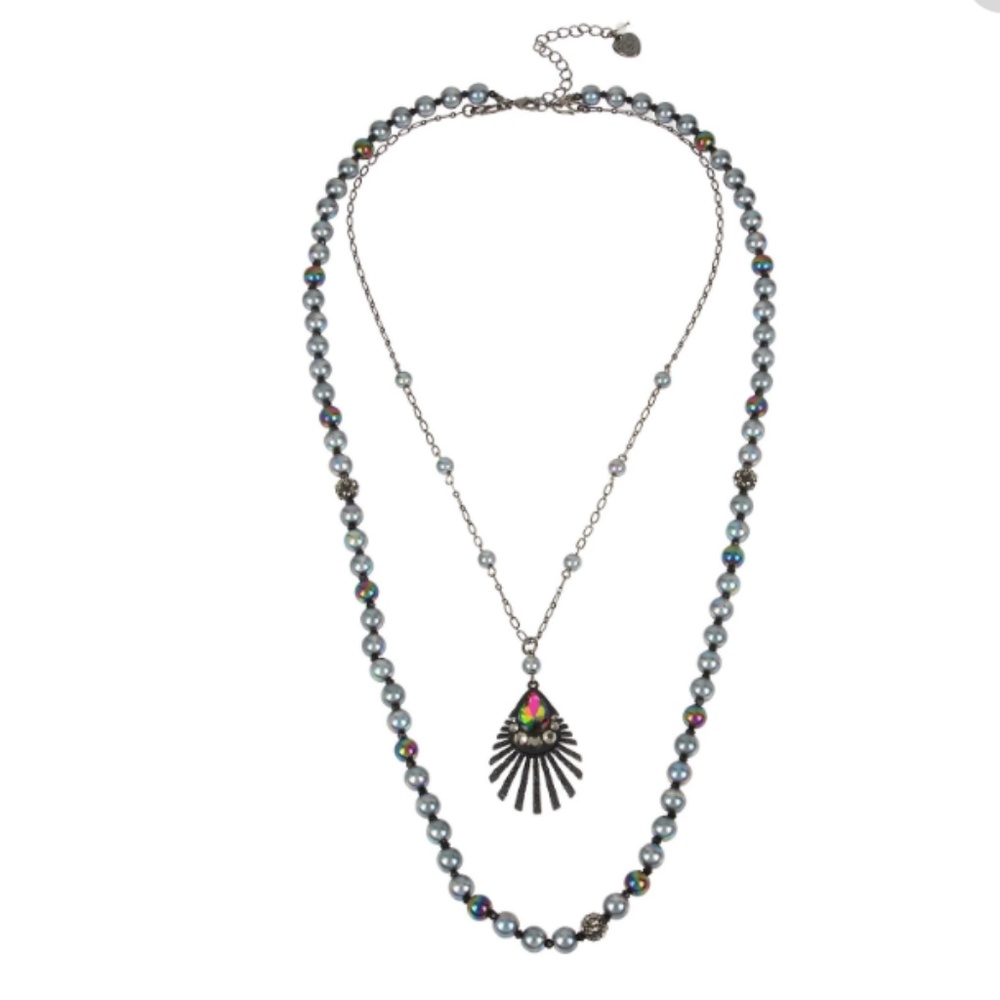 Shake it Off Pearl Strand Necklace Multi
